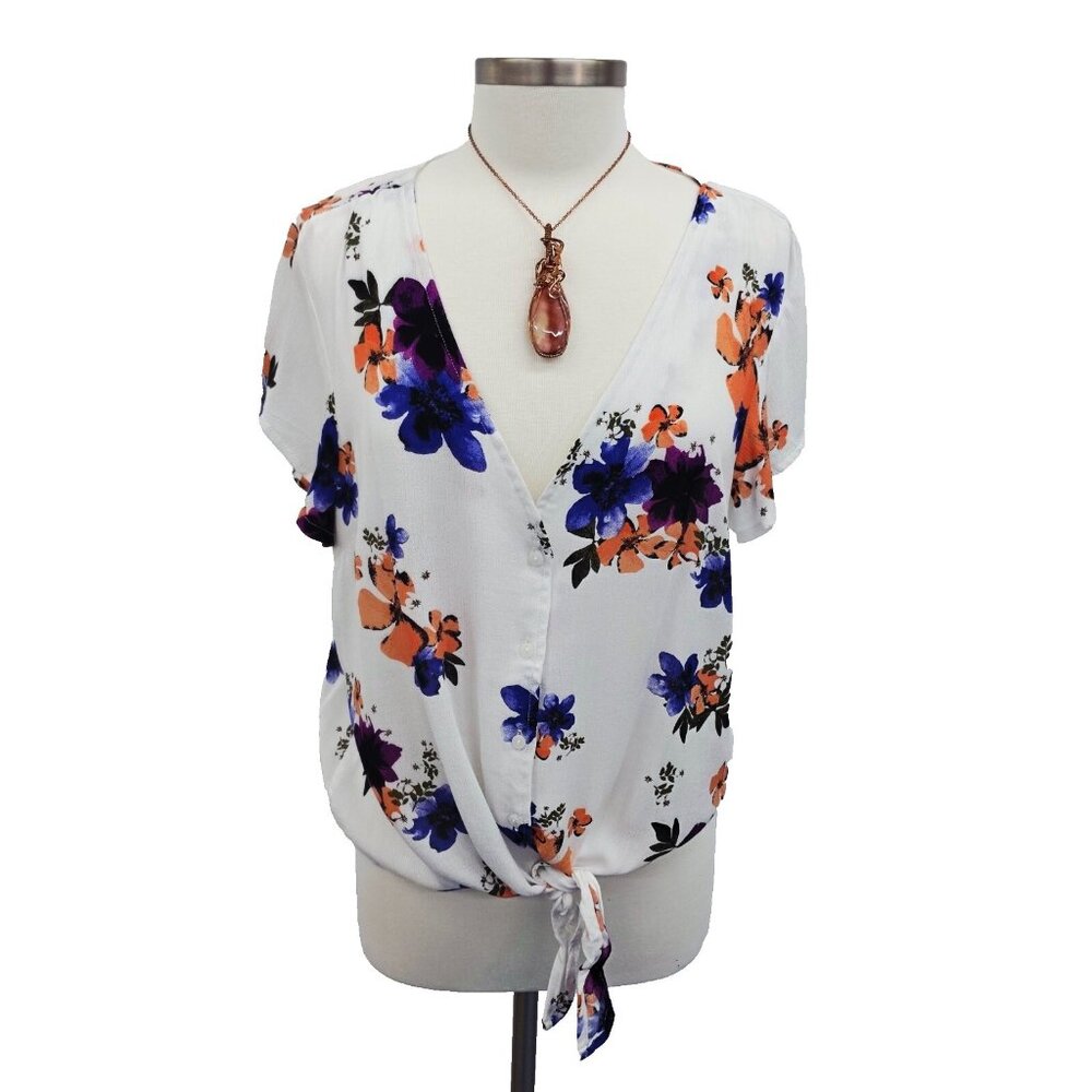 NWT Harve Bernard Tie Front Blouse Floral Size L Button Top Short Sleeve V-Neck